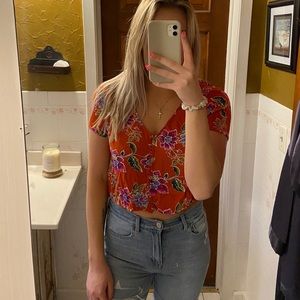 Floral cropped top